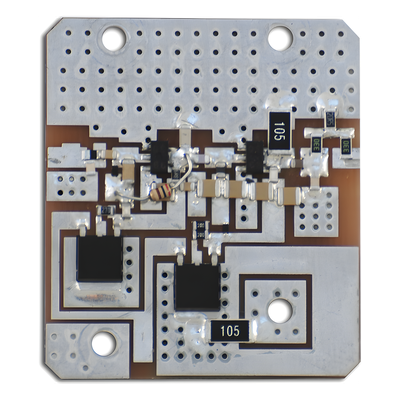 Tarjeta de Multiacoplador UHF / 400-512 MHz / 8 Salidas / Ganancia 0-18 dB / 12-18 Vcc / 7' x 19' x 3' (17.8 x 48.3 x 7.6 cm)