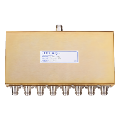 Divisor de Potencia / 8 Vías / 30-700 MHz / 0.5 W / Conectores N Hembra / 41 x 224 x 152 mm / 1.35 x 7.35 x 4.99 ft