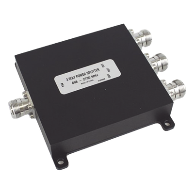 Divisor de potencia Wilkinson / 3 vías / 694-2700 MHz / 50W / PIM -154 dBc / Conectores 4.3-10
