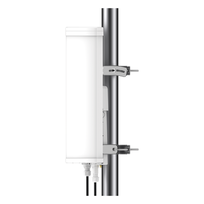 Antena sectorial / 90° / 18 dBi / 5.9-7.1 GHz / MU-MIMO 4x4 / 2.19 x 0.94 x 0.60 ft / IP65