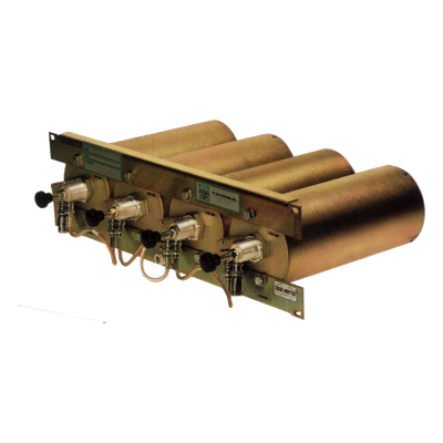Duplexer / 442-450 MHz / 4 Cavidades 4" (102 mm) / 5 MHz Separación / 350 W / 100 dB Aislamiento / Rack 19" (482.6 mm)
